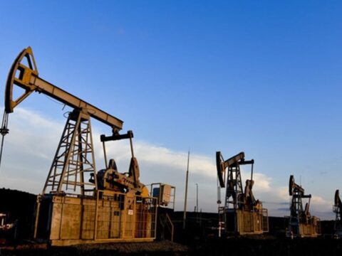 Росія почне зберігати нафту під землею