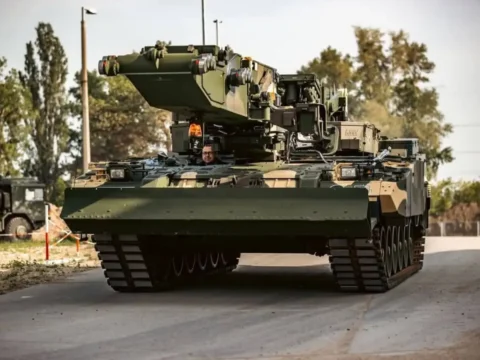 Угорщина отримала перший танковий мостоукладальник Leguan 2HU