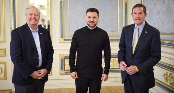 Зеленський зустрівся з двома сенаторами США