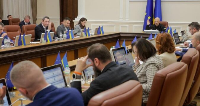 Уряд вирішив збільшити видатки на 449 млрд