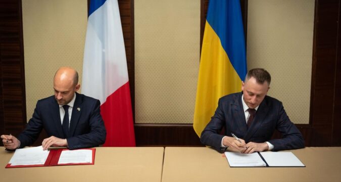 Франція та Україна спільно створять фонд на €200 млн