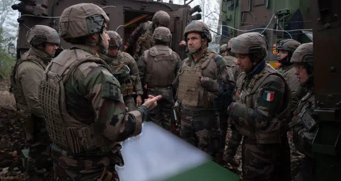 Близько десяти країн за підтримки США готові направити війська до України після укладення мирної угоди