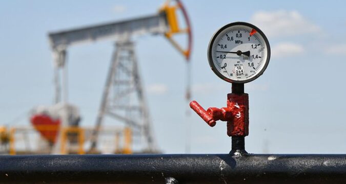 Нафта дешевшає перед самітом на Алясці