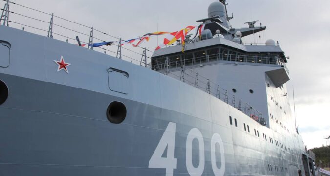 Росія ввела в експлуатацію патрульний криголам «Иван Папанин» із можливістю розміщення крилатих ракет «Калибр»