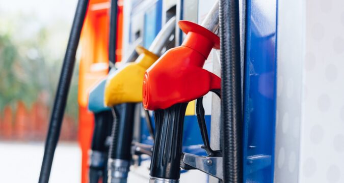 Білорусь відновила поставки бензину в Росію - розвідка