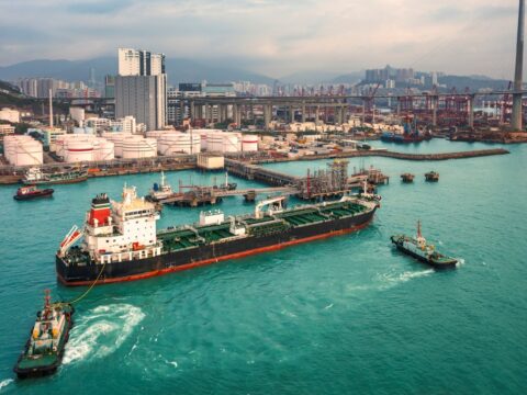 Китай призупинив закупівлі російської нафти після санкцій США - ЗМІ