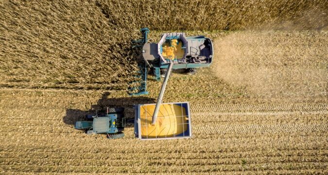 В Україні обмолочено 73% зернових площ