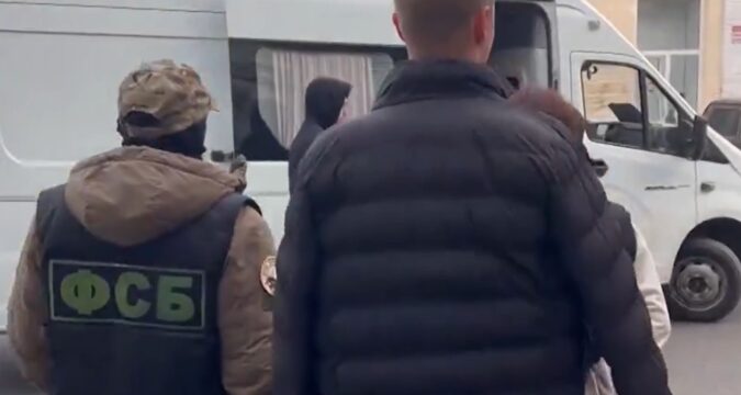 ФСБ заявила про затримання вісьмох "диверсантів"