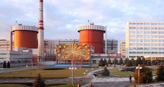 АЕС України знизили потужність через атаку Росії