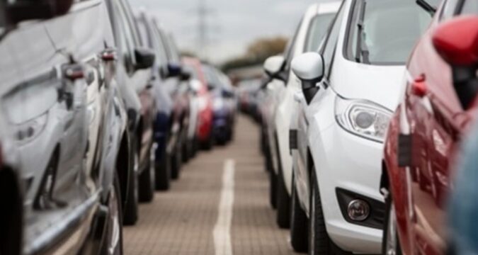 ЄС відтермінував заборону на дизельні та бензинові авто