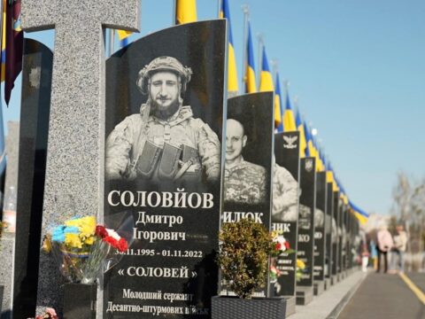 Росія завдала удару по цвинтарю та Алеї героїв у Черкасах