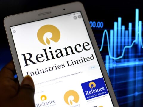 Найбільший НПЗ Індії відновив імпорт нафти з Росії - ЗМІ