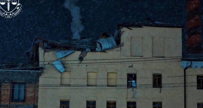 Росіяни пошкодили фабрику Roshen у Києві