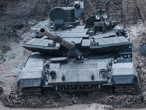 РФ переходить від імпровізацій до патентованого захисту танків від БПЛА