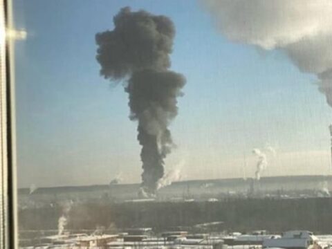 Ціни на бензин в Росії підскочили після нових ударів по НПЗ - ЗМІ