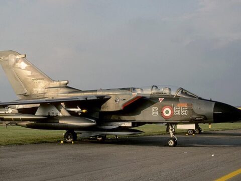 В Італії зі складу армії зникли тисячі авіакомпонентів для бойових літаків