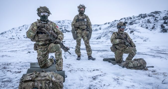 Данія готувала підрив аеродромів у Гренландії у разі вторгнення США
