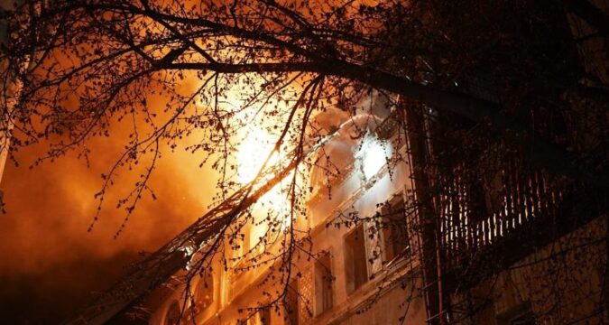 Харків у вогні: з'явилися кадри наслідків атаки