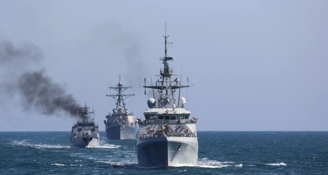 Шість країн заявили про готовність забезпечити прохід через Ормузьку протоку