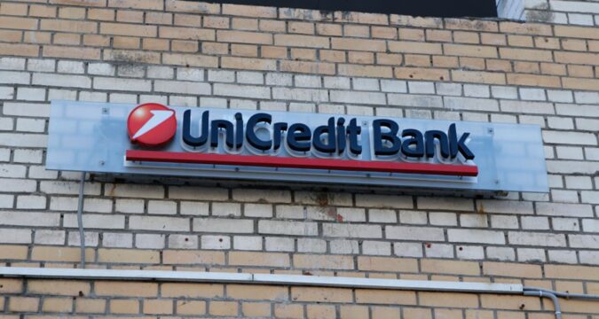 UniCredit ліквідує банк у Росії - ЗМІ