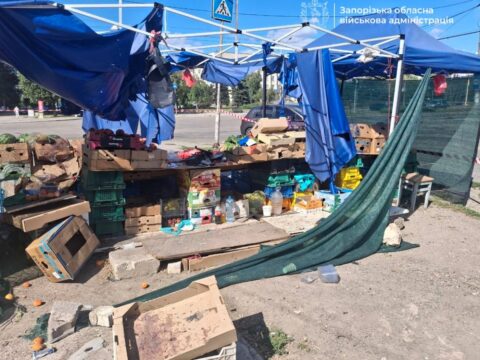 Російський дрон вдарив по овочевому кіоску в Запоріжжі: троє поранених