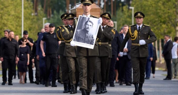 Євгена Коновальця перепоховали в Україні