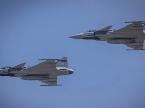В Угорщині з аеропорту викрали літак за яким відправили винищувачі Gripen