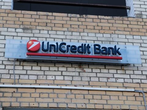 UniCredit готує вихід із Росії: Путін дозволив продаж банку