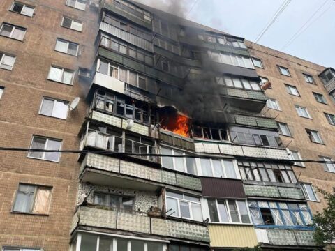 Слов'янськ зазнав бомбового удару, є жертви