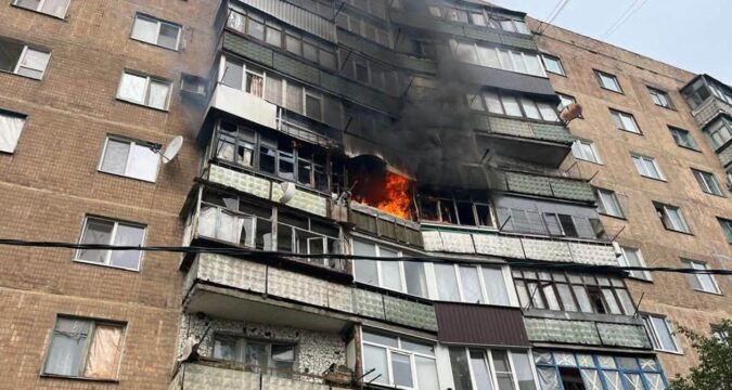 Слов'янськ зазнав бомбового удару, є жертви