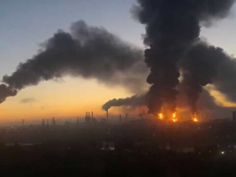 Московський НПЗ зупинив роботу після удару українських дронів